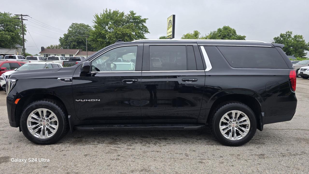 2022 GMC Yukon XL SLE - Photo #2