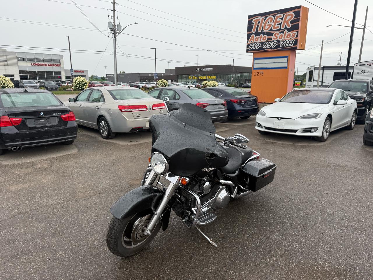Used 2006 Harley-Davidson FLHX STREET GLIDE, ONLY 10,000KM, EXHAUST, LIGHT DAMAGE for sale in London, ON