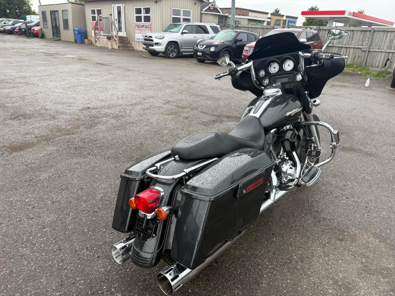 2006 Harley-Davidson FLHX STREET GLIDE, ONLY 10,000KM, EXHAUST, LIGHT DAMAGE - Photo #5