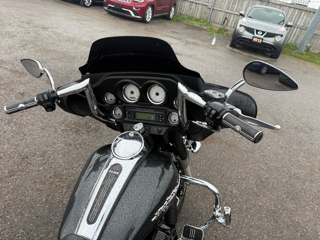 2006 Harley-Davidson FLHX STREET GLIDE, ONLY 10,000KM, EXHAUST, LIGHT DAMAGE - Photo #15