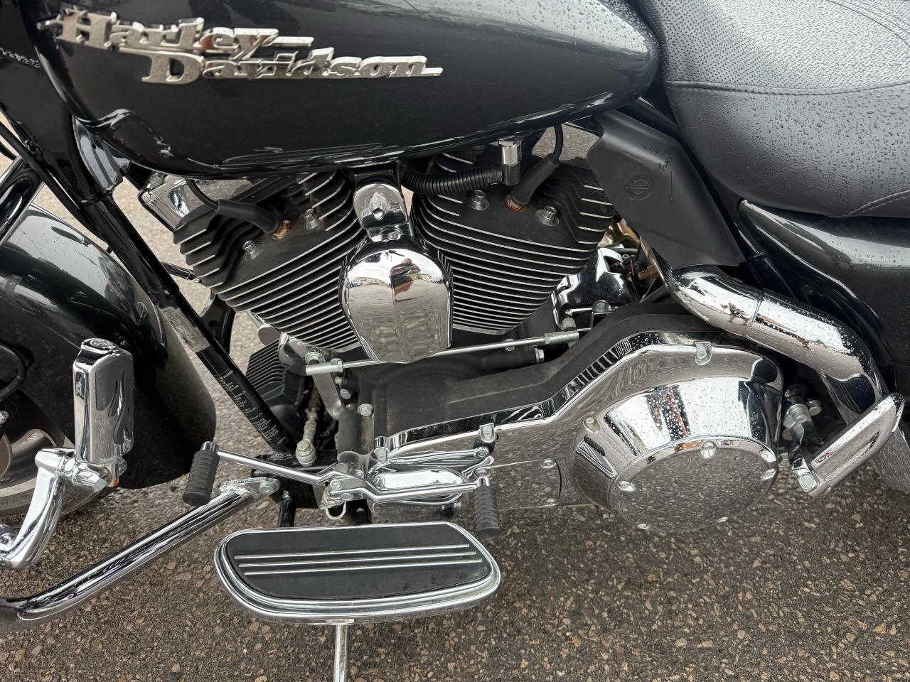 2006 Harley-Davidson FLHX STREET GLIDE, ONLY 10,000KM, EXHAUST, LIGHT DAMAGE - Photo #10