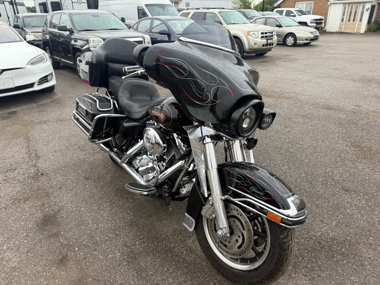 2005 Harley-Davidson FLHTCI ELECTRA GLIDE CLASSIC, MANY EXTRAS, LIGHT DAMAGE - Photo #7