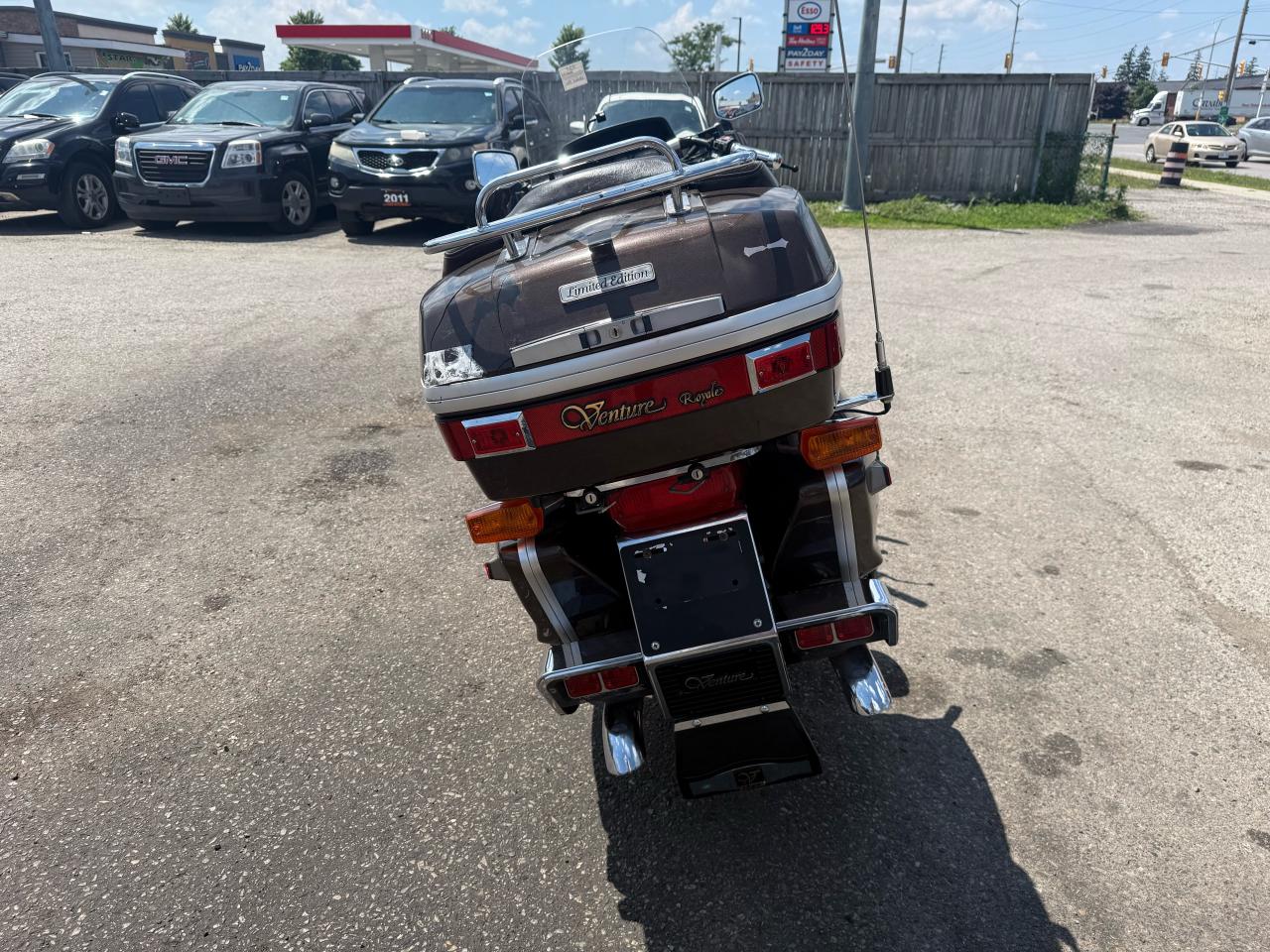 1985 Yamaha VENTURE MOTORCYCLE GREATG SHAPE, MANY SPARE PARTS, TOURING, AS IS Photo4