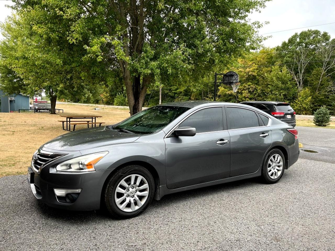 2015 Nissan Altima 2.5 S - Photo #2