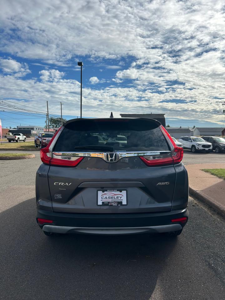 2017 Honda CR-V LX - Photo #5