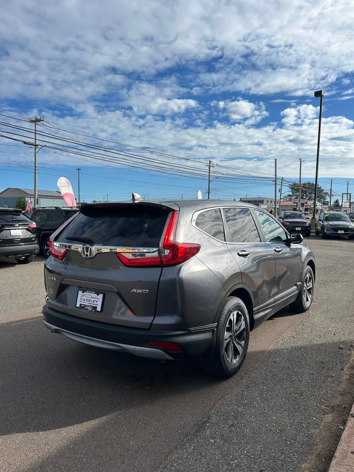 2017 Honda CR-V LX - Photo #4
