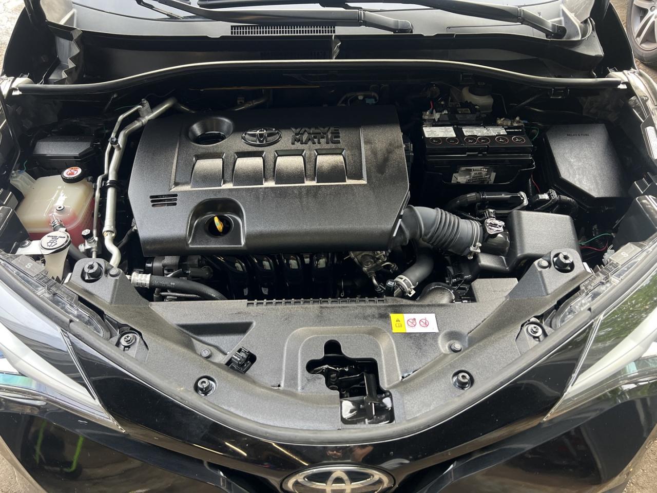 2020 Toyota C-HR Limited - Photo #6