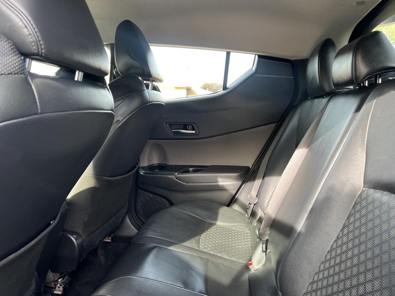 2020 Toyota C-HR Limited - Photo #12