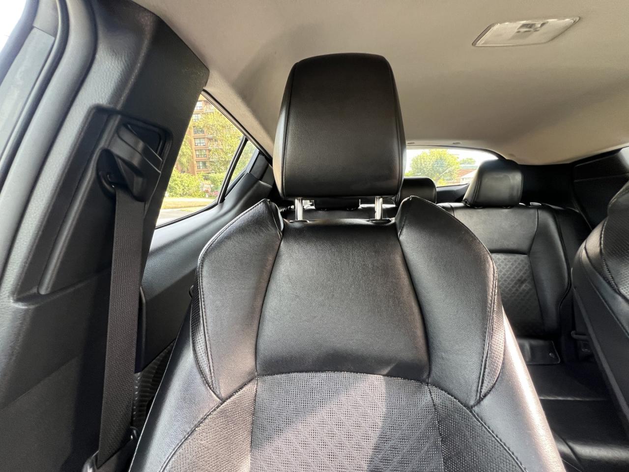 2020 Toyota C-HR Limited - Photo #23