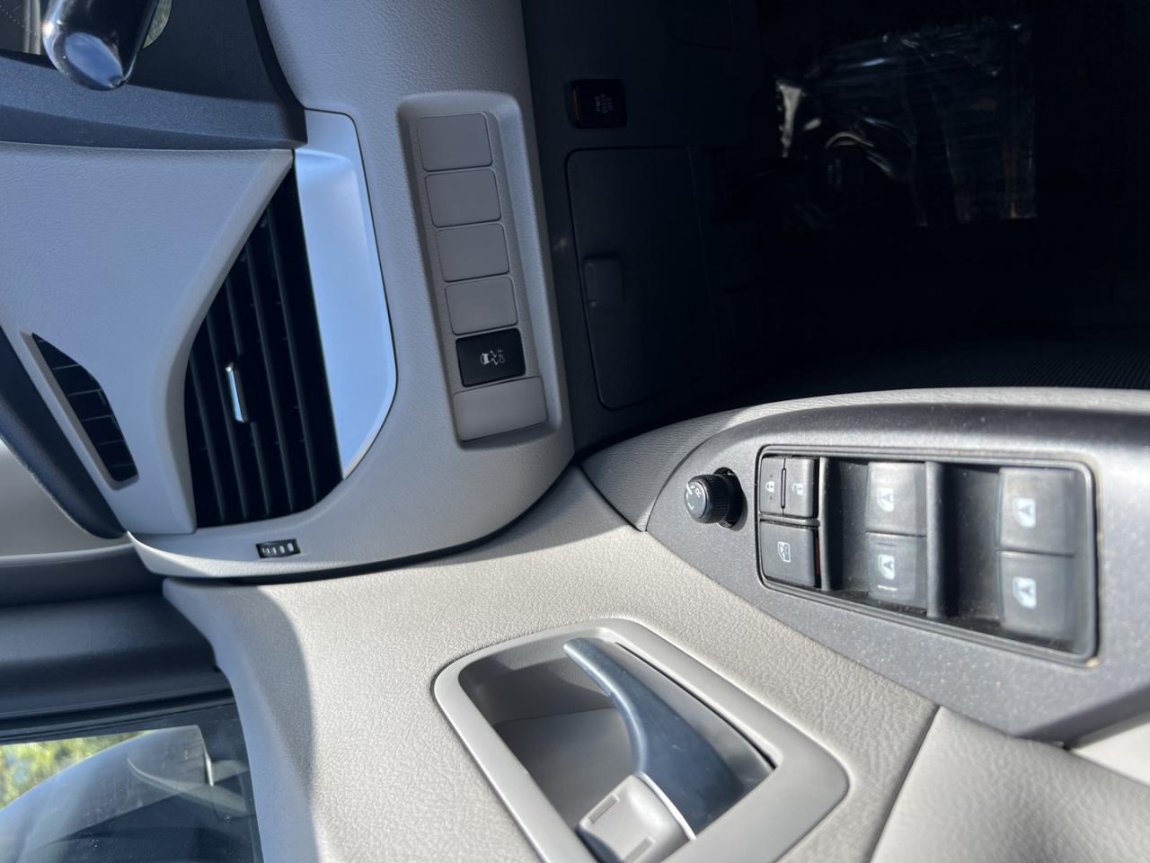 2018 Toyota Sienna LE 7-Passenger - Photo #23