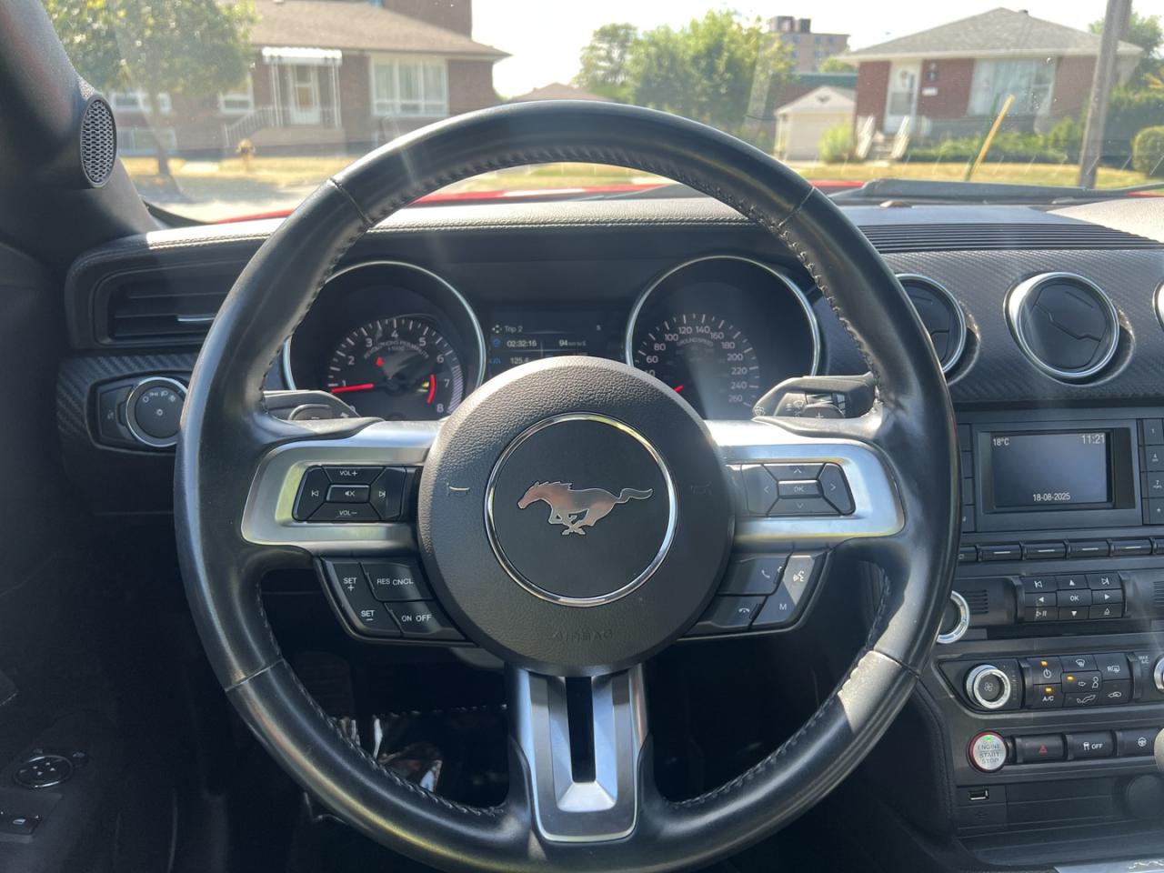 2018 Ford Mustang ECOBOOST COUPE - Photo #11