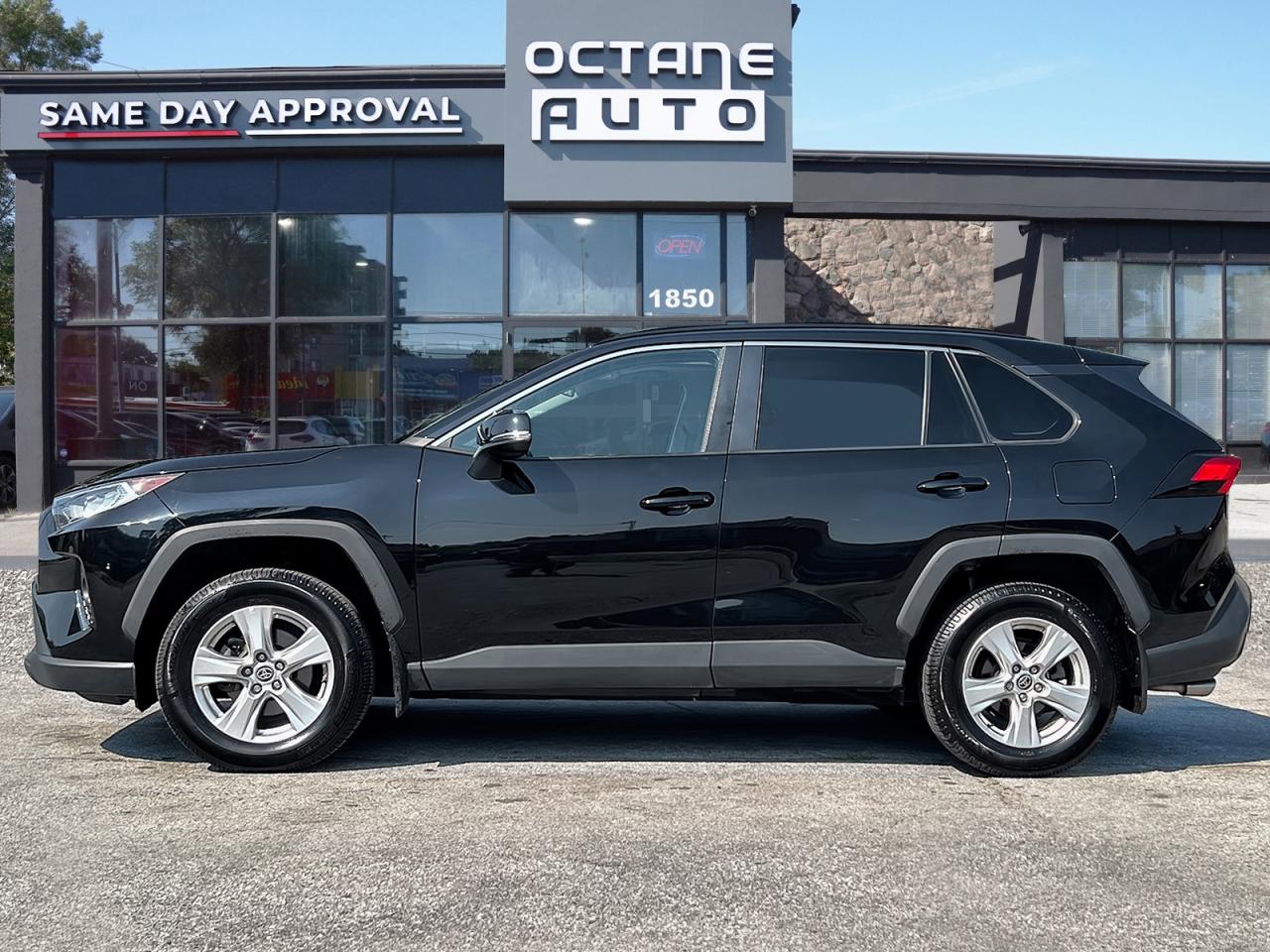 2021 Toyota RAV4 XLE AWD - Photo #3