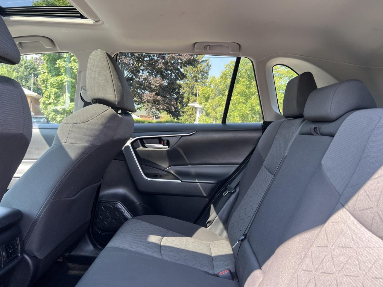 2021 Toyota RAV4 XLE AWD - Photo #11