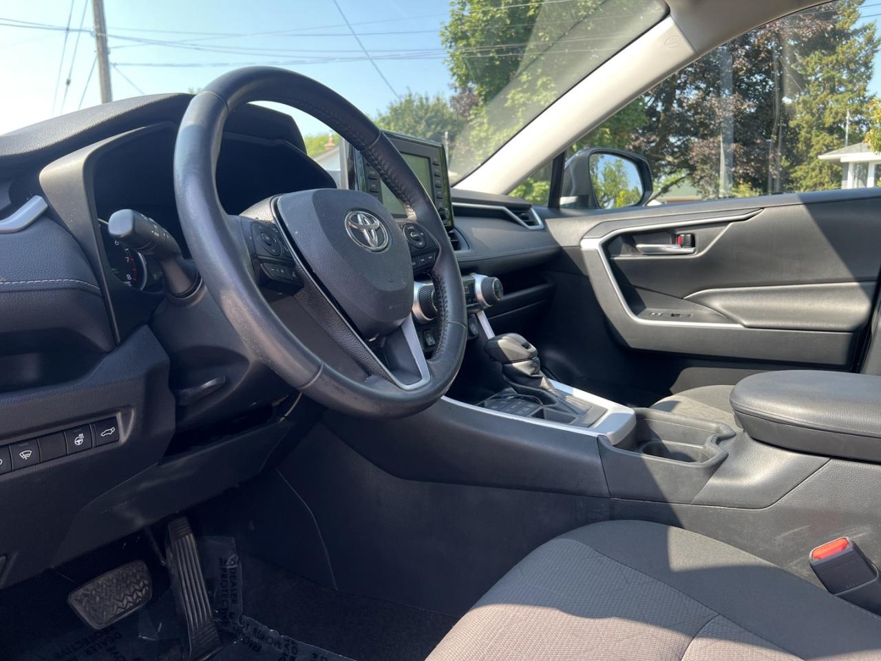 2021 Toyota RAV4 XLE AWD - Photo #13