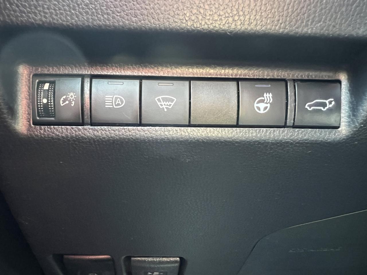 2021 Toyota RAV4 XLE AWD - Photo #22