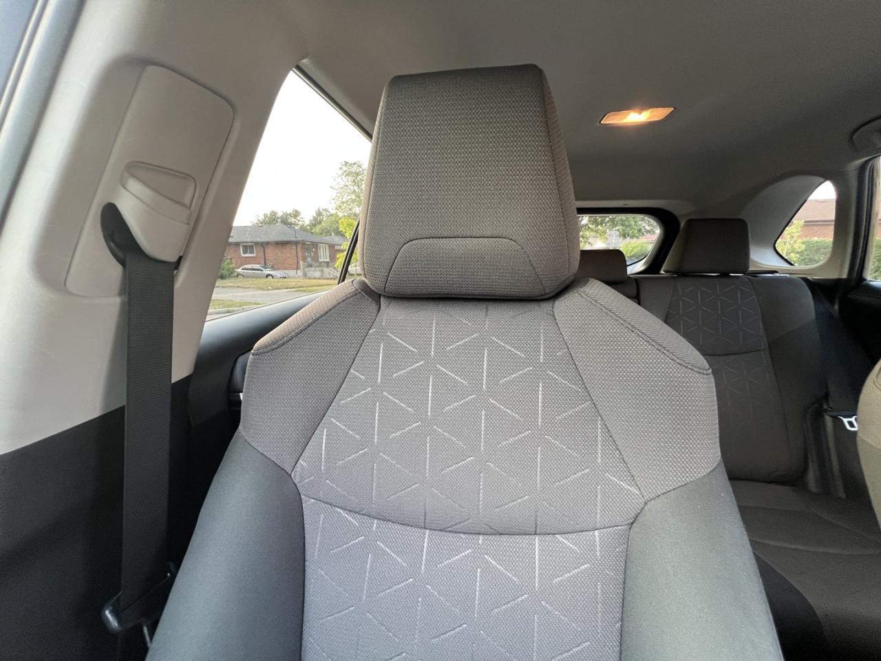 2019 Toyota RAV4 Hybrid LE AWD - Photo #23