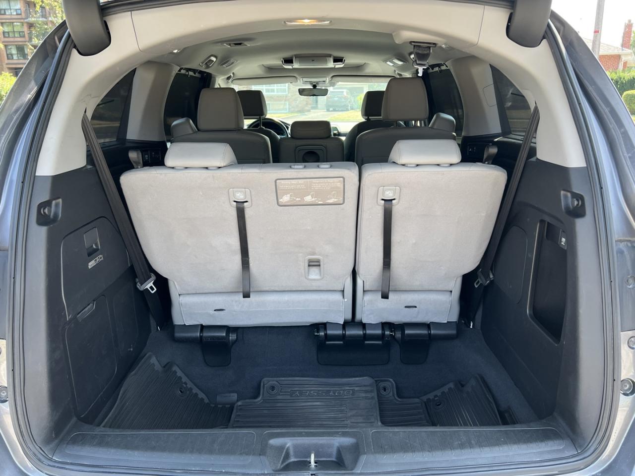 2019 Honda Odyssey Touring - Photo #8