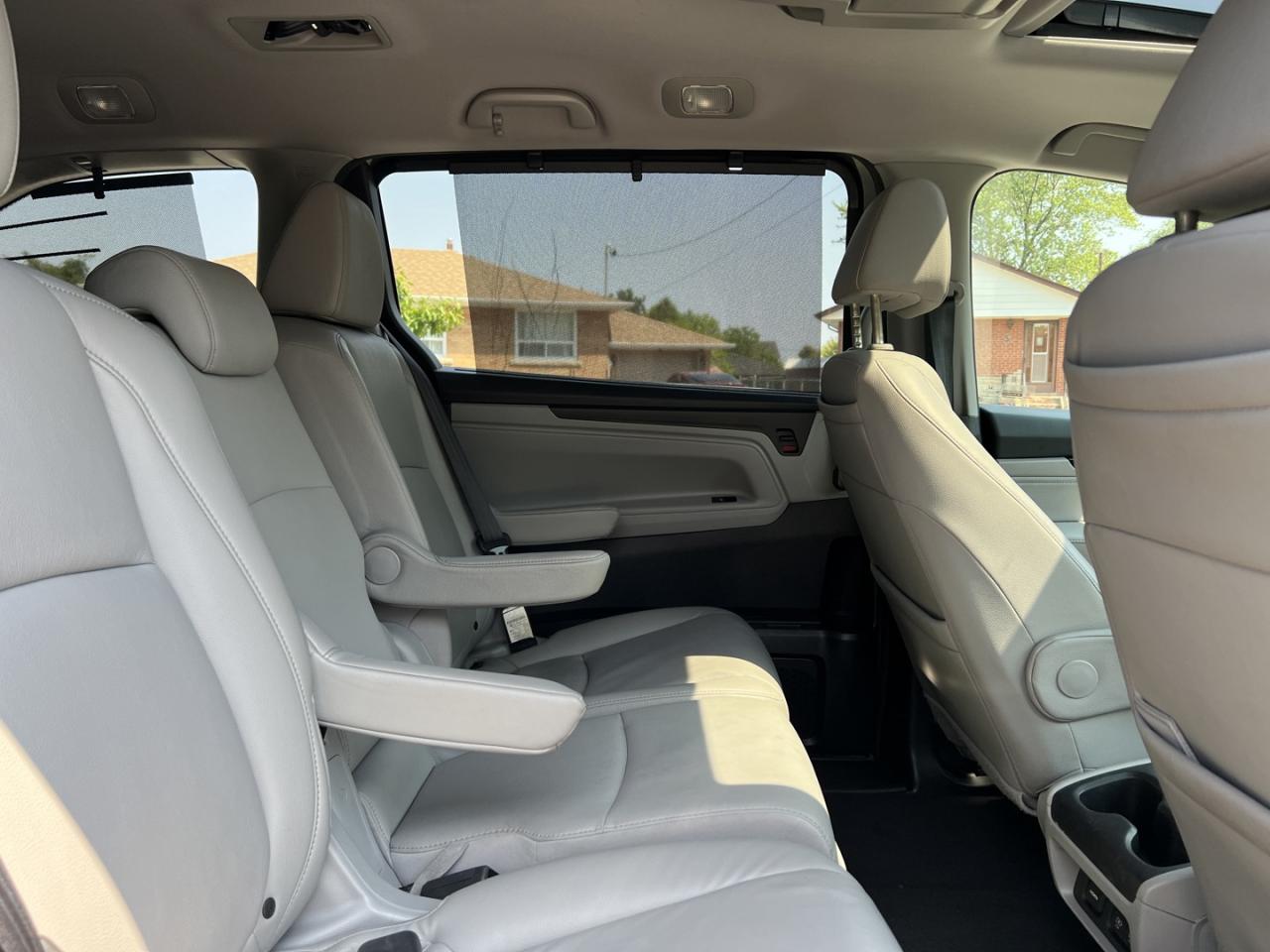 2019 Honda Odyssey Touring - Photo #11
