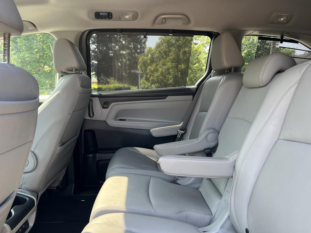 2019 Honda Odyssey Touring - Photo #12
