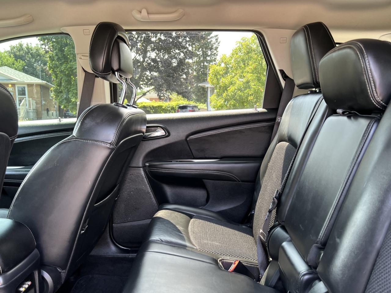 2018 Dodge Journey Crossroad - Photo #11