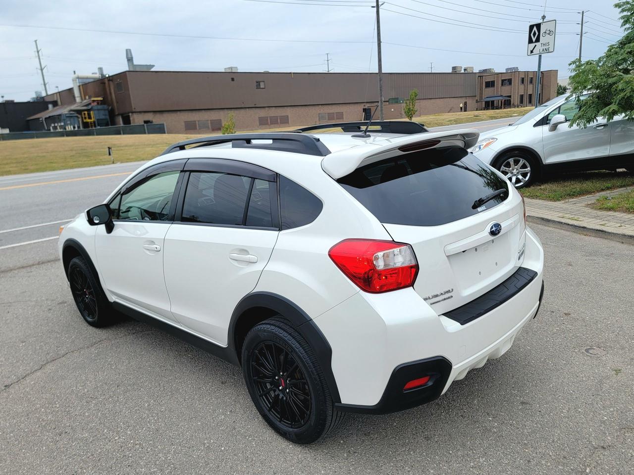 2016 Subaru Crosstrek 2.0i w/Touring Pkg - Photo #8