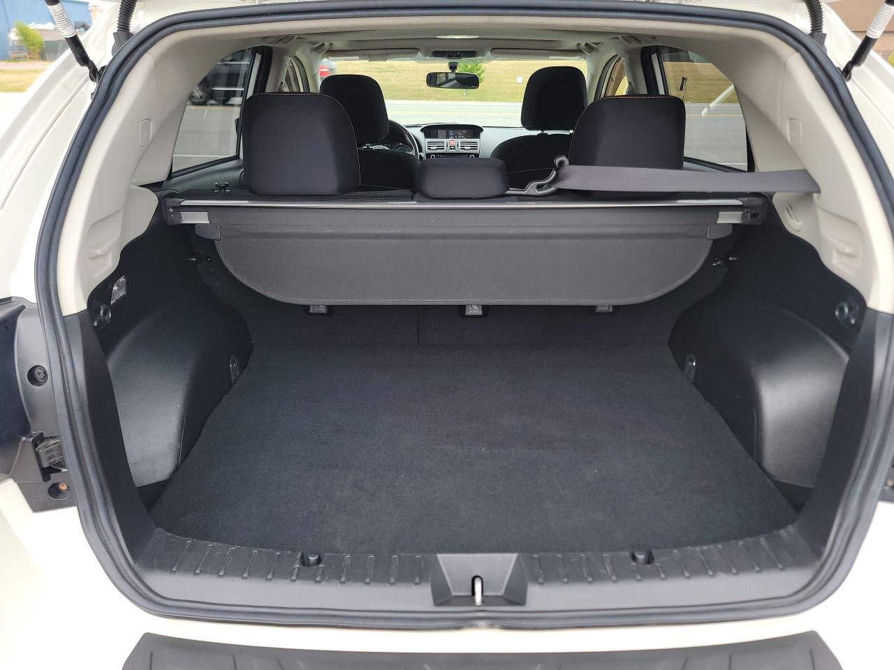 2016 Subaru Crosstrek 2.0i w/Touring Pkg - Photo #16