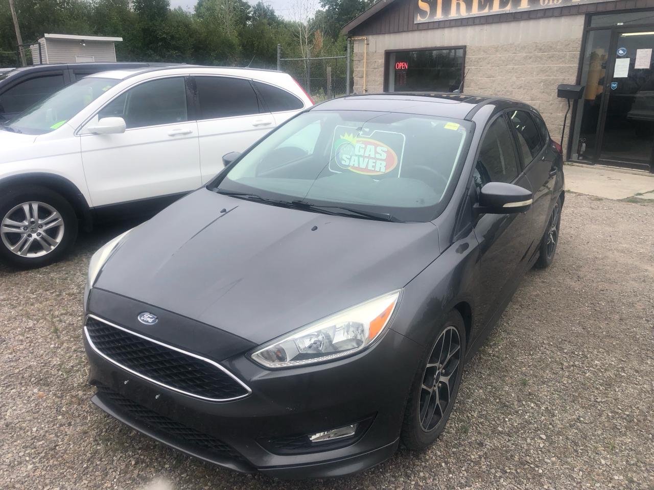 Used 2015 Ford Focus SE 5DR HATCH AUTO for sale in Smiths Falls, ON