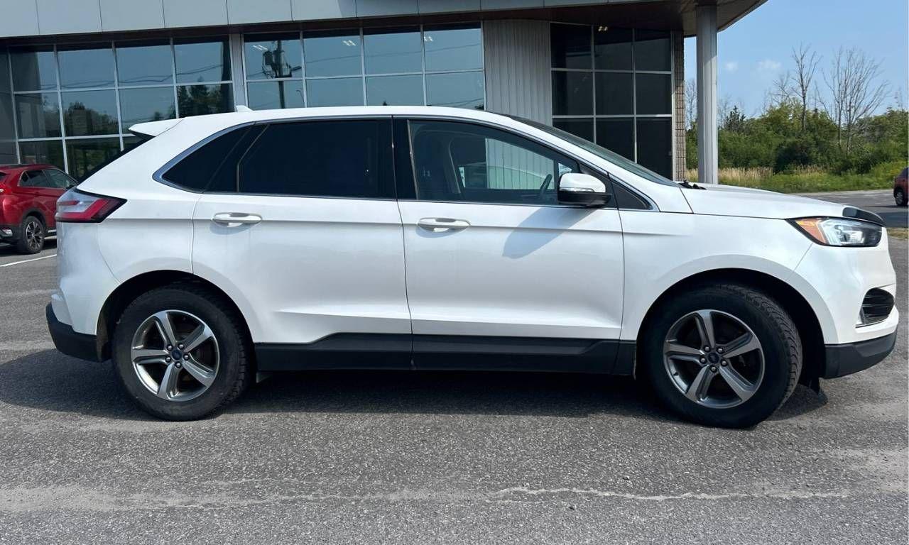 2019 Ford Edge SEL - Photo #2