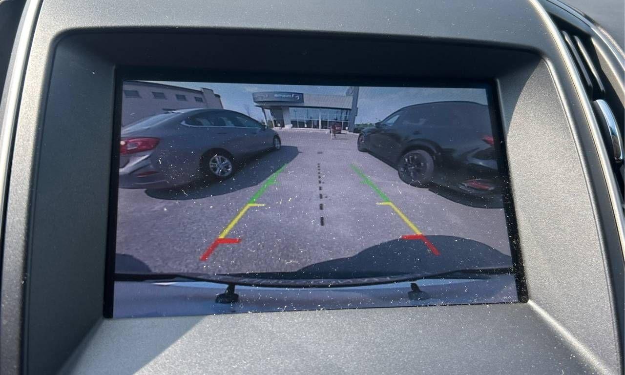 2019 Ford Edge SEL - Photo #15