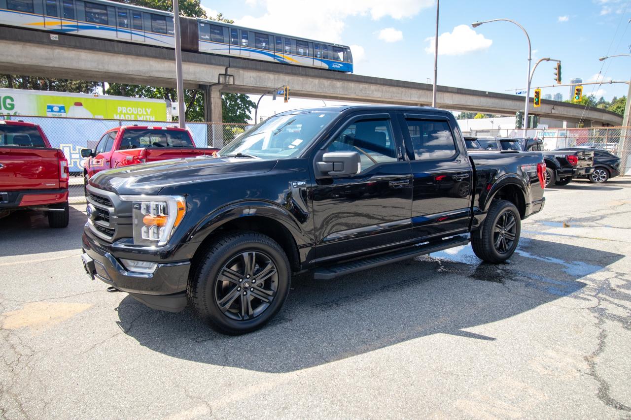 2021 Ford F-150 XLT 4WD SuperCrew 5.5' Bo Photo