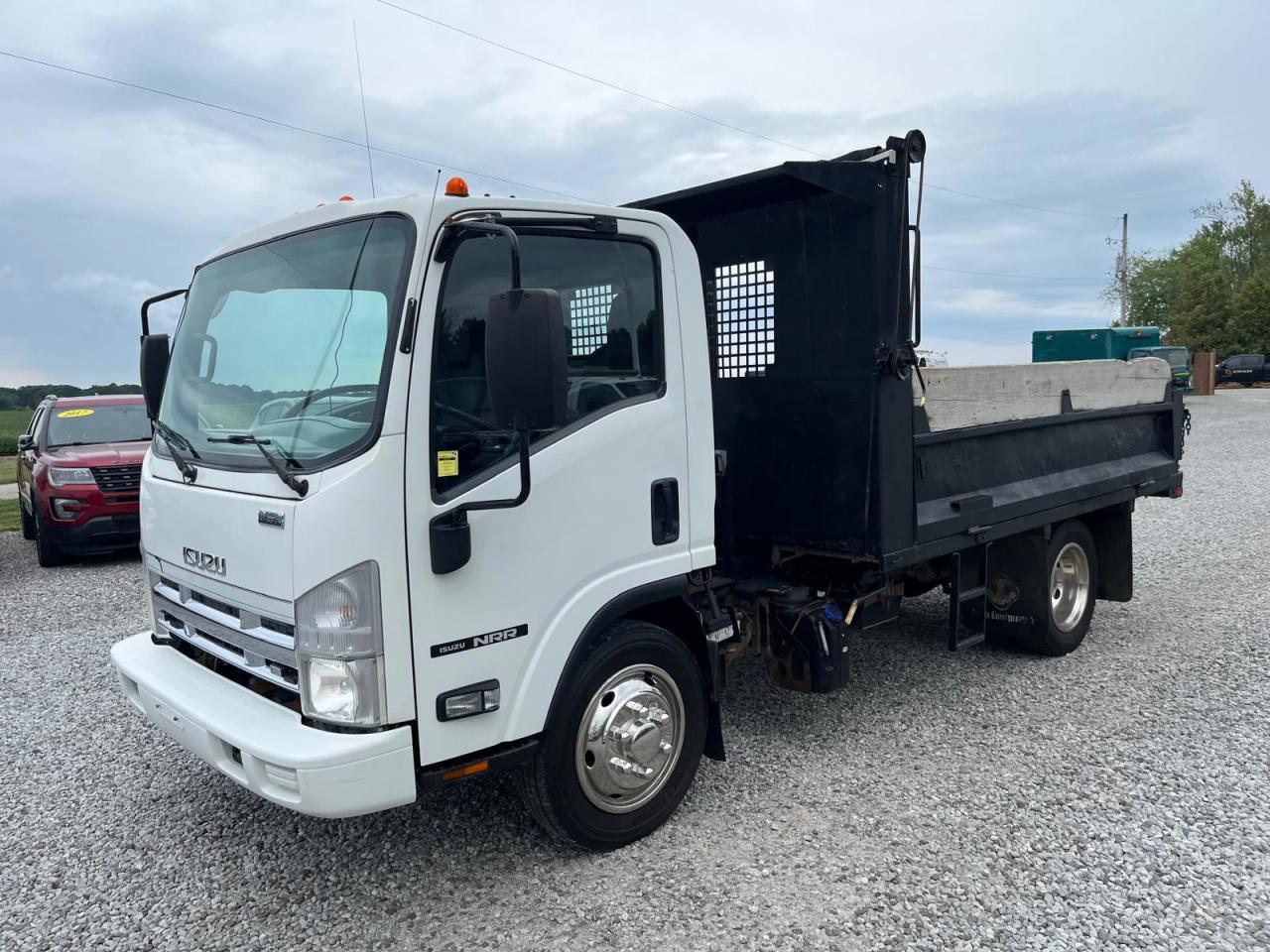 Used 2015 Isuzu NRR - for sale in Dunnville, ON