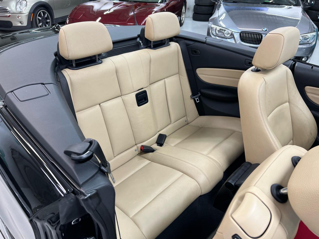 Used 2011 BMW 1 Series 2dr Cabriolet 135i for sale in Paris, ON