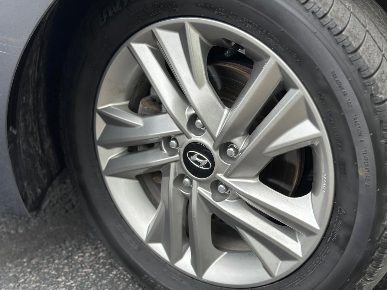 2020 Hyundai Elantra Preferred - Photo #6