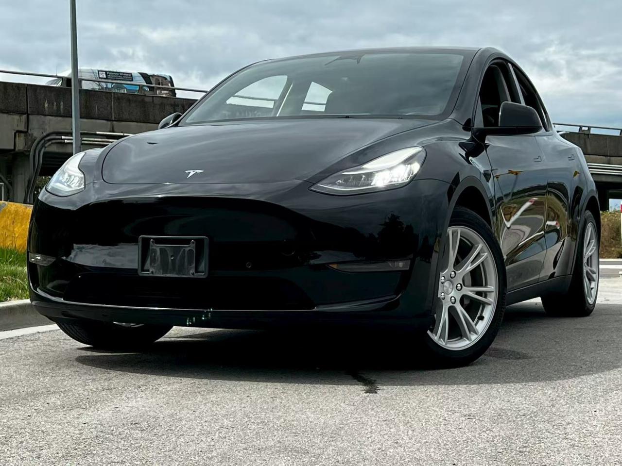 Used 2021 Tesla Model Y Long Range AWD/ NO ACCIDENT/ ACCELERATION BOOST/ BC LOCAL for sale in Richmond, BC
