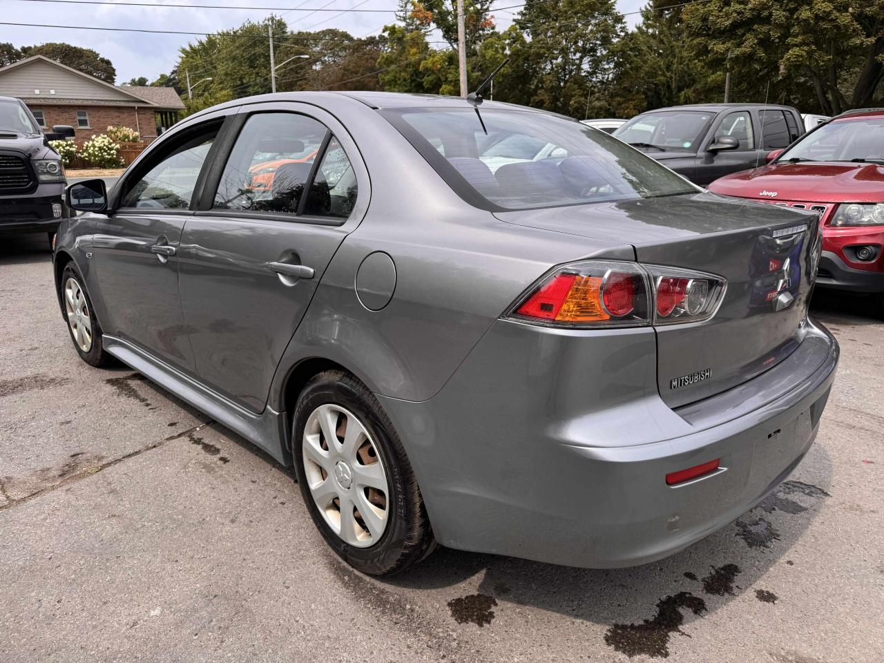 2017 Mitsubishi Lancer ES - Photo #5