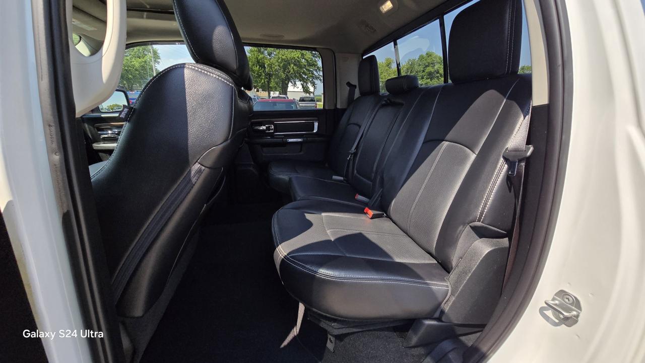 2018 RAM 1500 Laramie - Photo #16