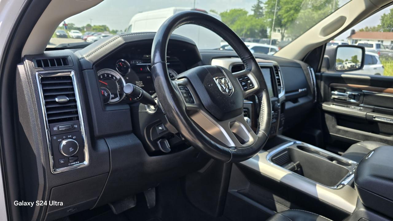 2018 RAM 1500 Laramie - Photo #15