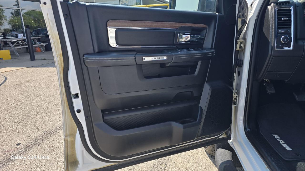 2018 RAM 1500 Laramie - Photo #14