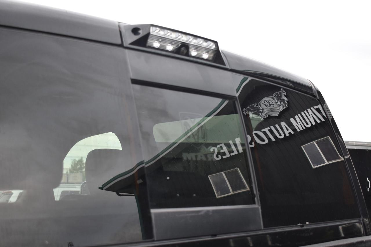 2019 RAM 3500 Limited - 6.7L CUMMINS - Photo #17
