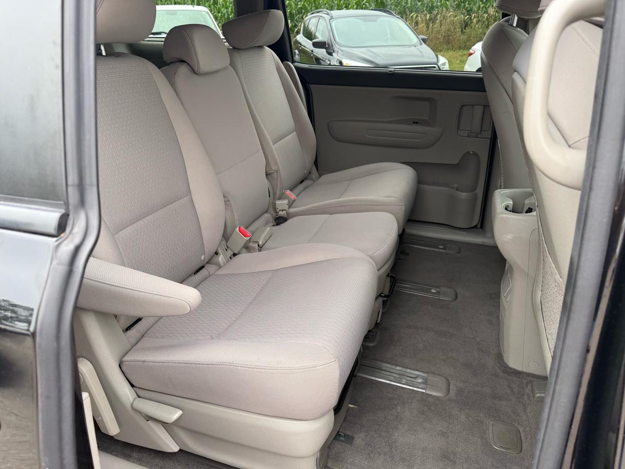 2018 Kia Sedona LX+ BACKUP CAMERA POWER SLIDING DOORS HEATED STREERING WHEEL - Photo #15