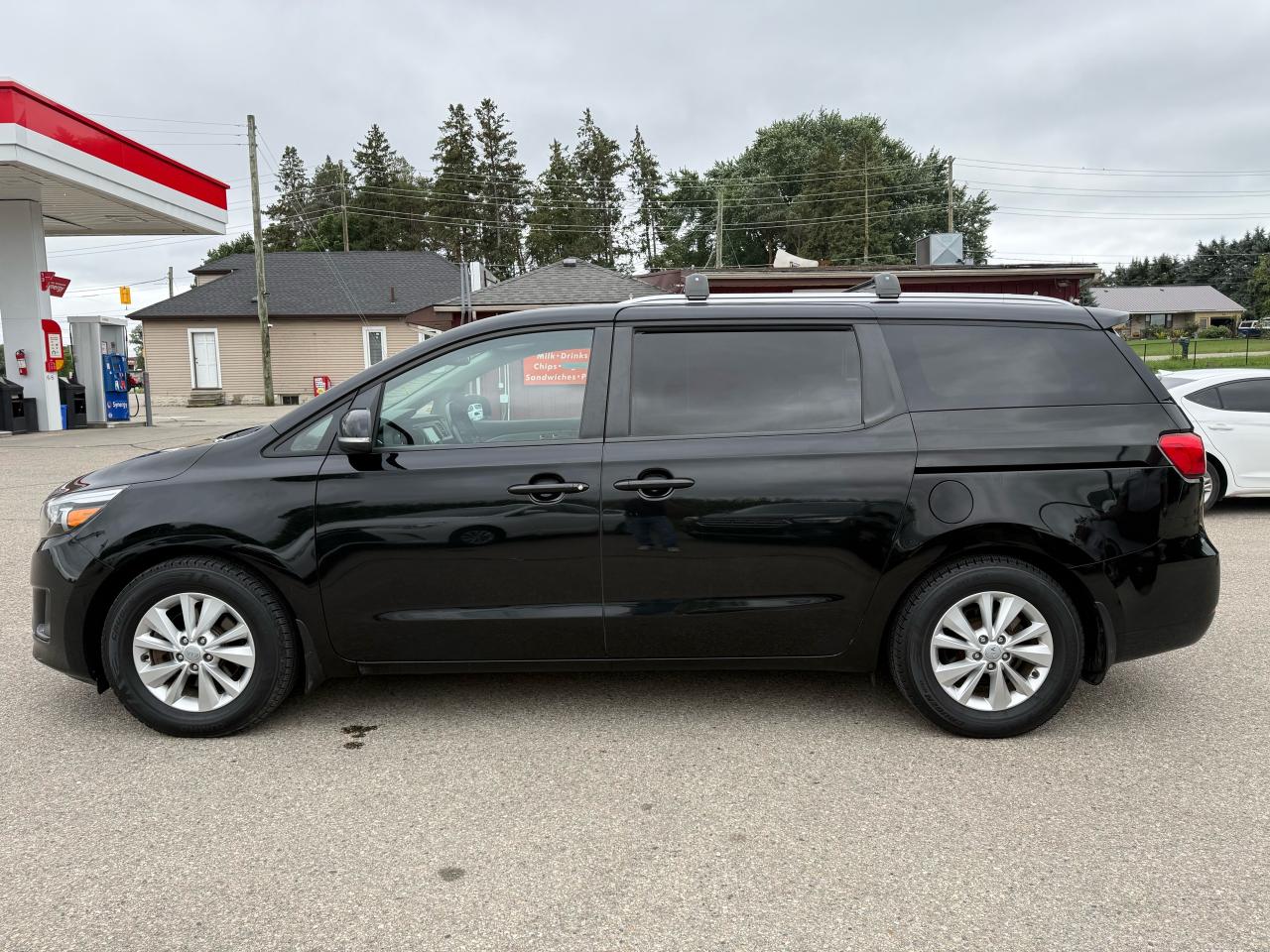 2018 Kia Sedona LX+ BACKUP CAMERA POWER SLIDING DOORS HEATED STREERING WHEEL Photo3