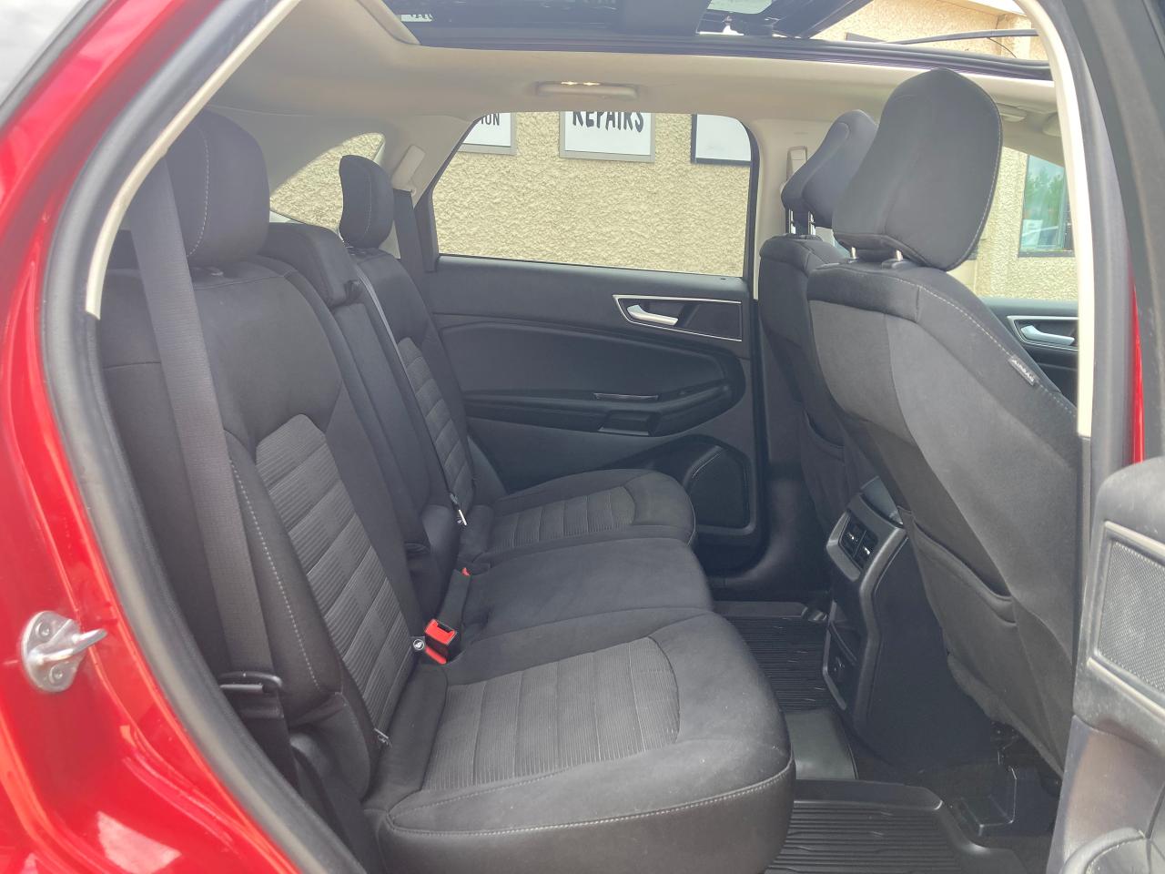 2020 Ford Edge SEL - Photo #13