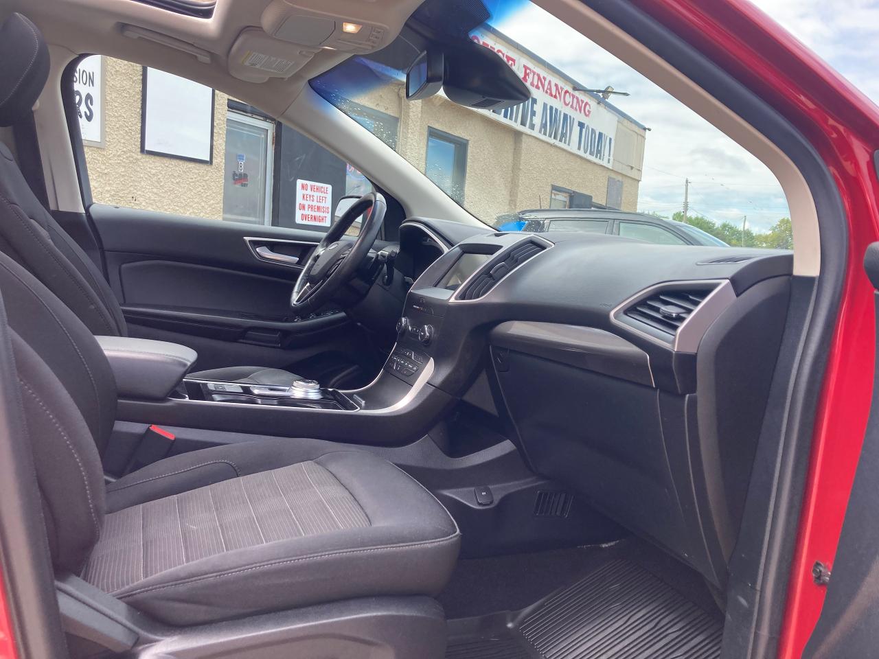 2020 Ford Edge SEL - Photo #7