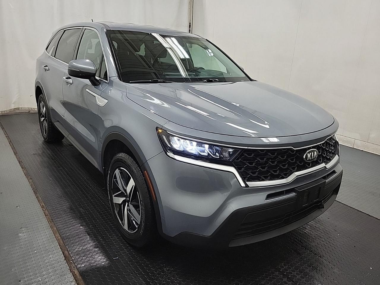 2021 Kia Sorento LX Photo