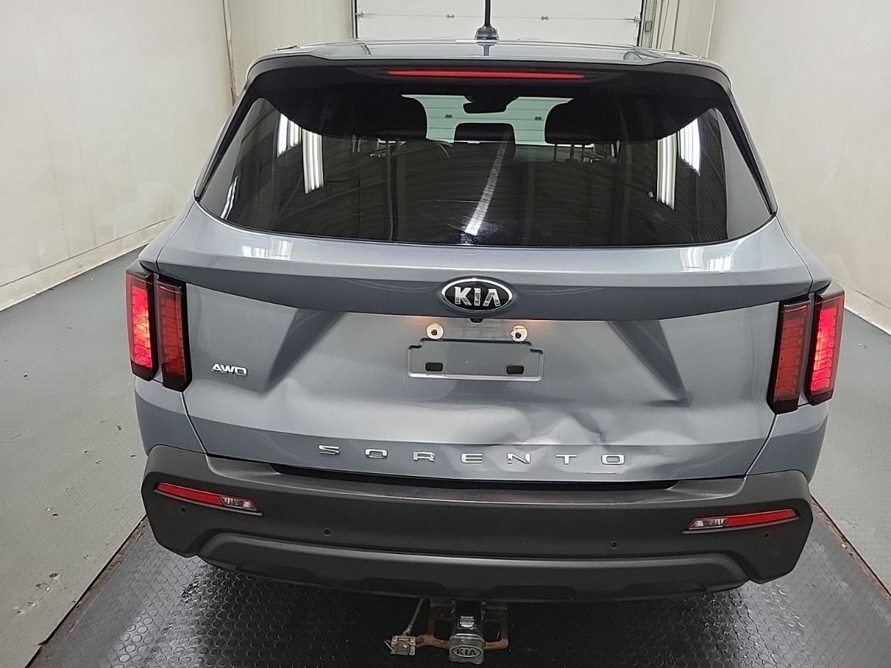 2021 Kia Sorento LX Photo