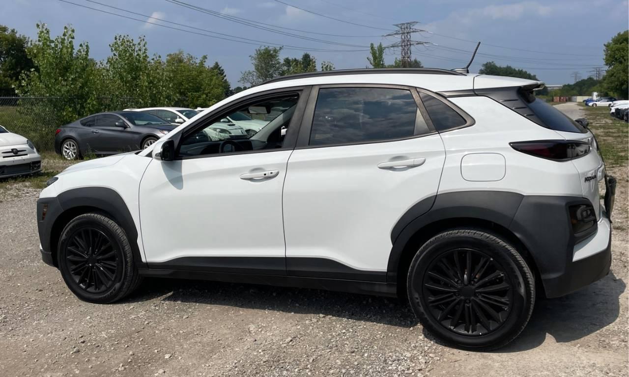 2018 Hyundai KONA LUXURY Photo3