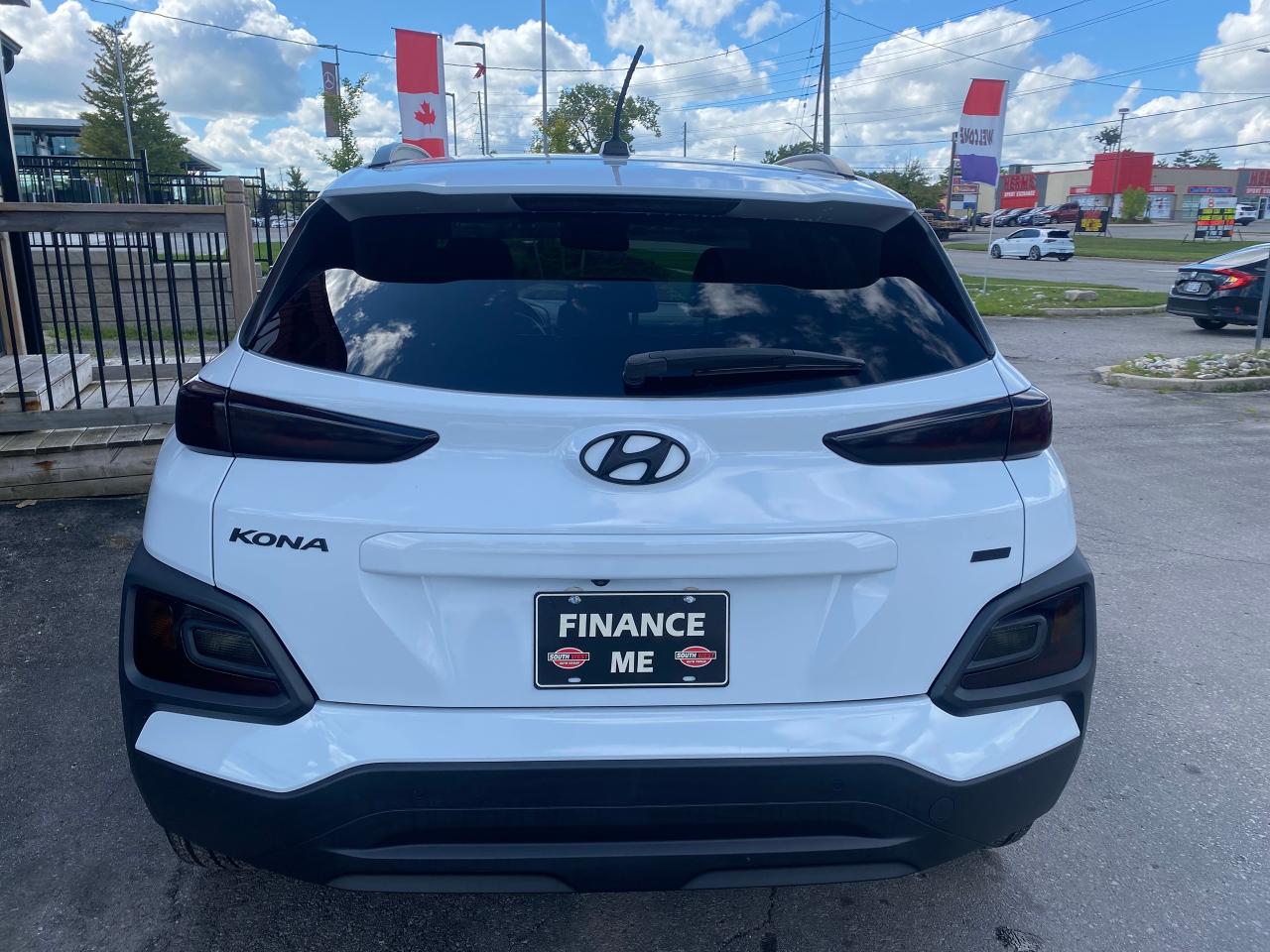 2018 Hyundai KONA LUXURY - Photo #3