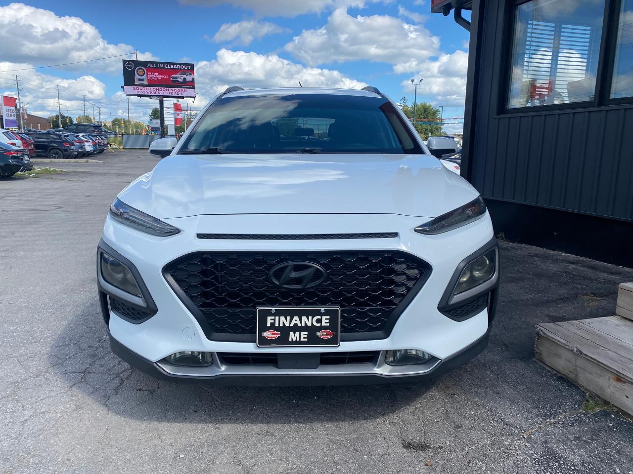 2018 Hyundai KONA LUXURY - Photo #2