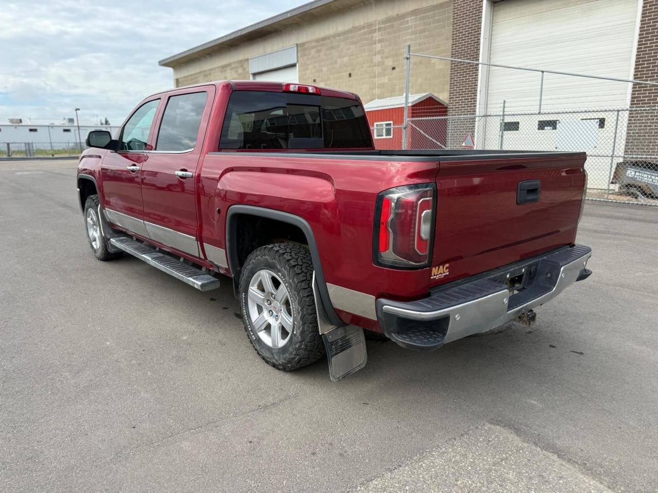 2018 GMC Sierra 1500 SLT - Photo #6