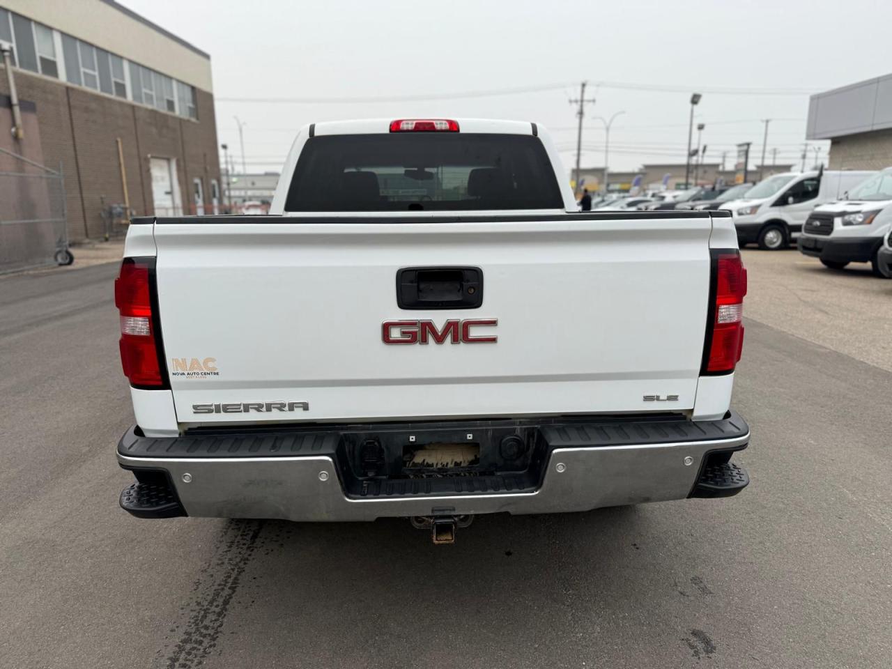 2018 GMC Sierra 1500 SLE - Photo #8